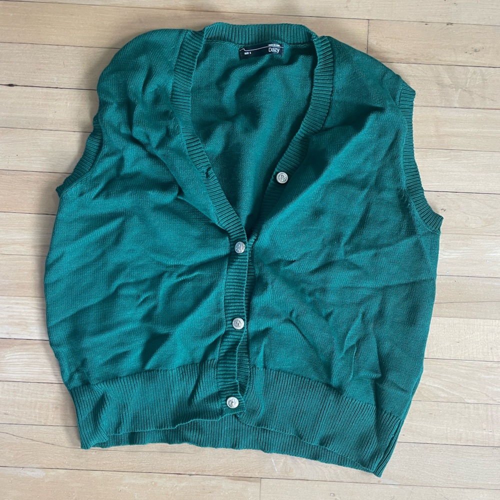 Dazy Sweater Vest